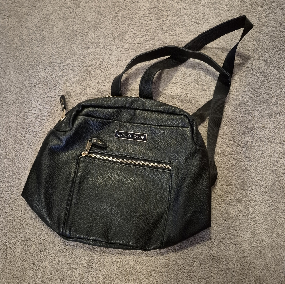 ❤️‍🔥Younique Black Small Backpack Bag - Picture 2 of 3